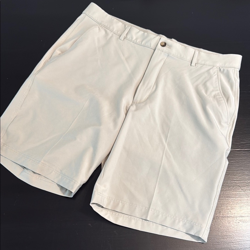 Greg Norman Collection Tan Flat Front‎ Shorts